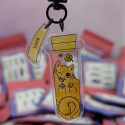 Mystery keychain - Vial