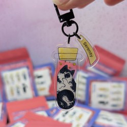 Mystery keychain - Fiolki